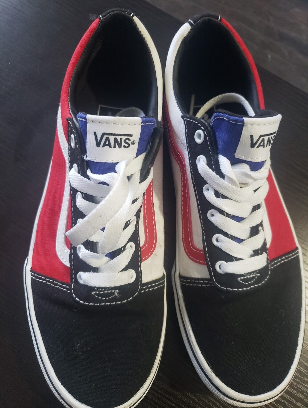 Vans Kids Old Skool Sneakers in Black, Red, White, Blue 5.5